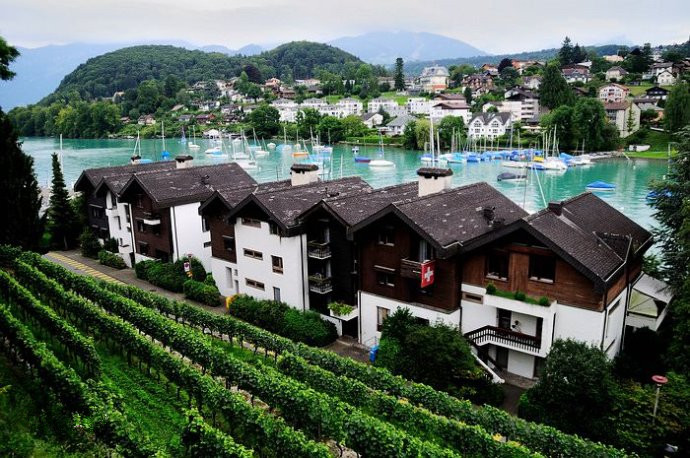 瑞士湖畔主题小镇
